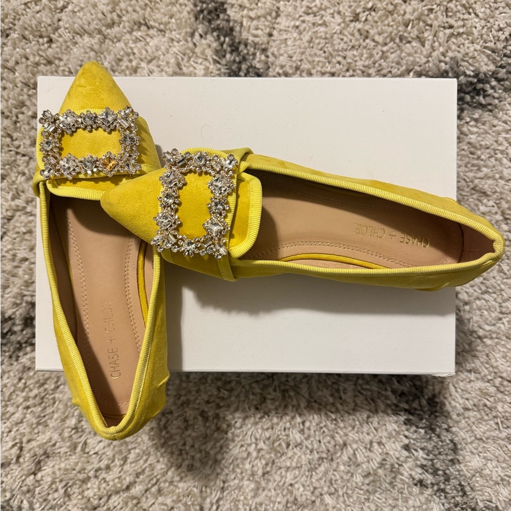 Chase + Chloe Yellow Flats -Never WORN! Left shoe missing rhinestone